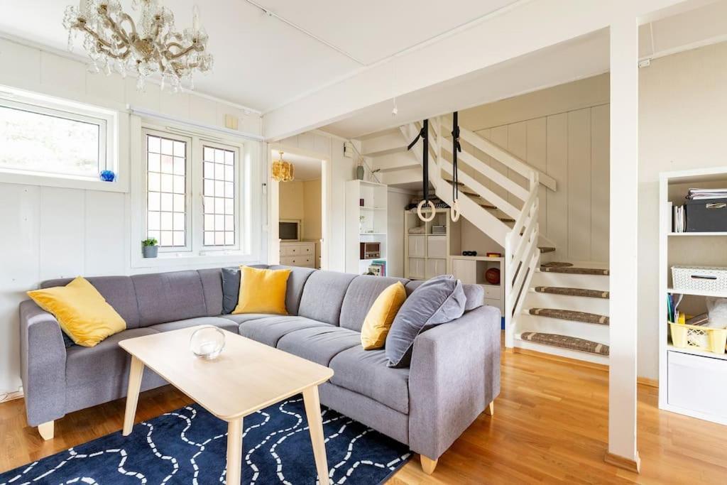 - Quiet And Cosy With Cat And Garden Apartment *