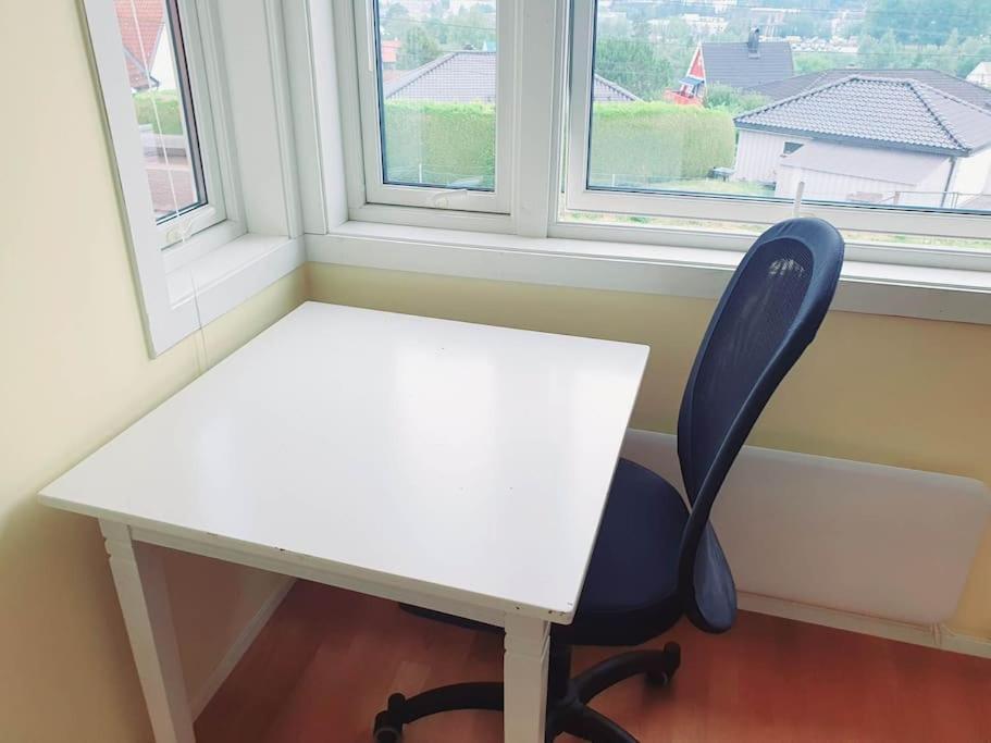 - Quiet And Cosy With Cat And Garden Apartment