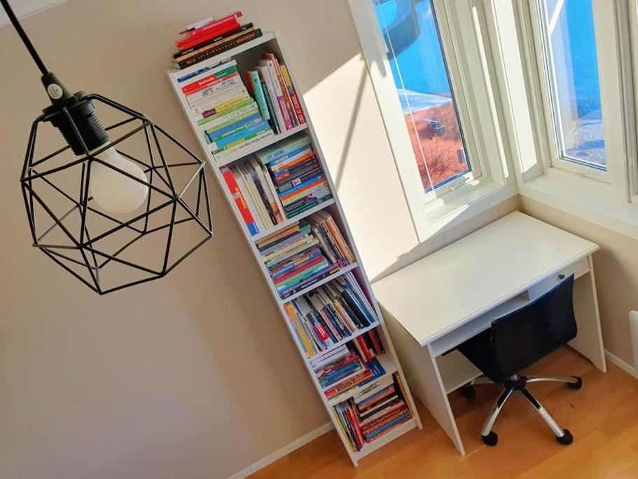 - Quiet And Cosy With Cat And Garden Apartment