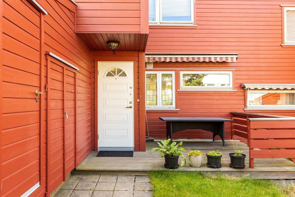 - Quiet And Cosy With Cat And Garden Apartment Oslo